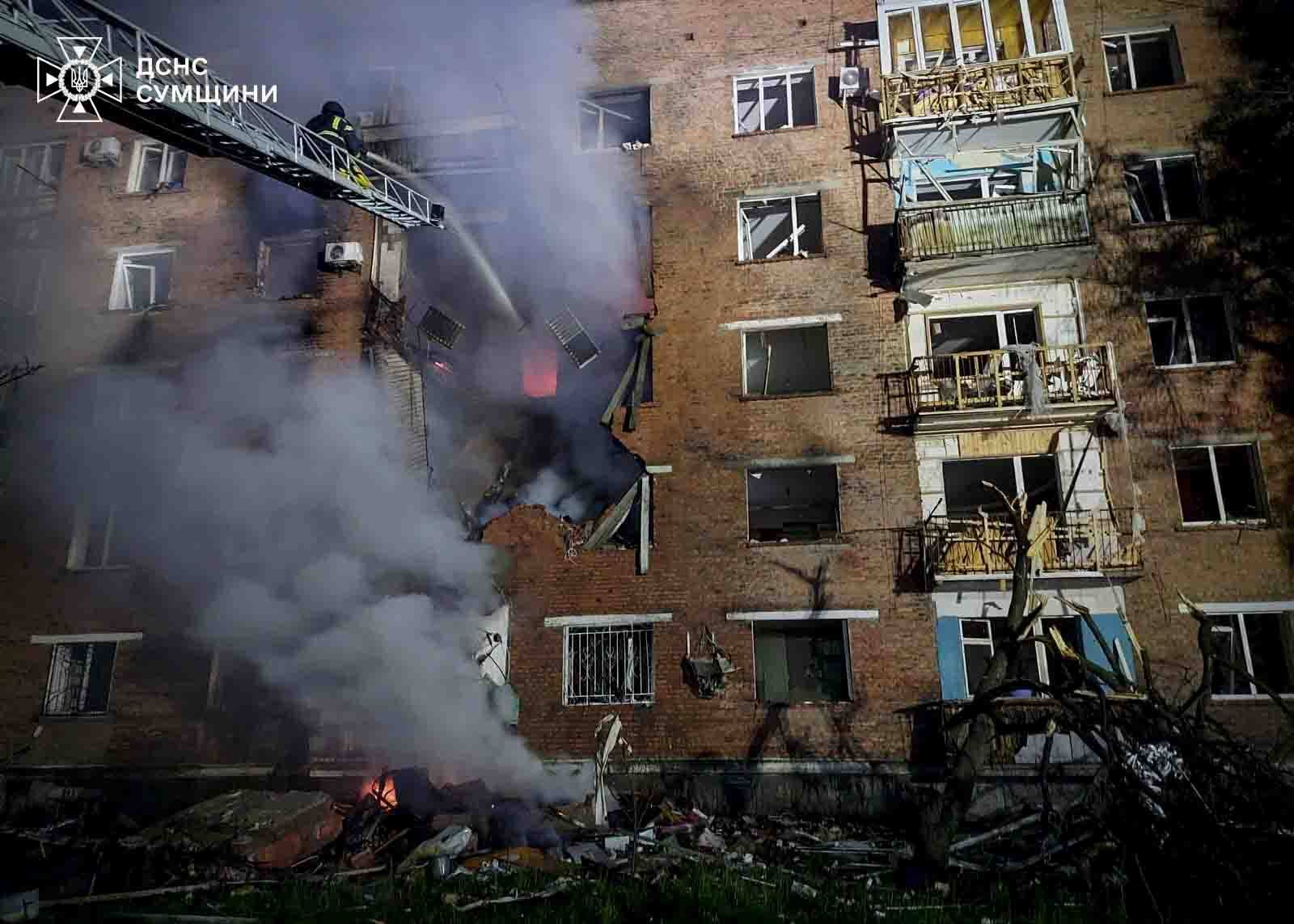 РФ масовано атакувала Конотоп на Сумщині: травмовані вісім людей. ФОТО
