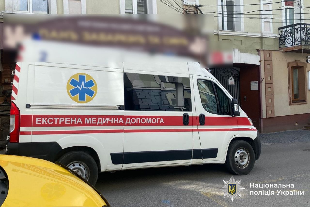 У Вінниці учень приніс до школи гранату: є постраждалі У Вінниці учень приніс до школи гранату: є постраждалі