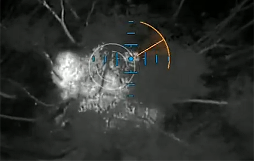 "Від нічних дронів не сховаєшся": бійці 63-ї бригади ефектно знищили російський танк у лісі. ВІДЕО