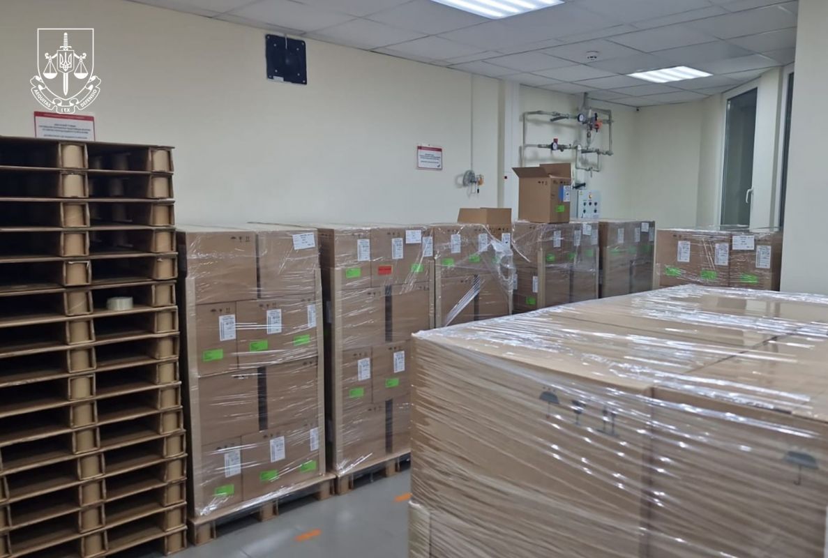 З кролячого посліду та отрути змій: правоохоронці викрили схему імпорту російських препаратів в Україну. ФОТО