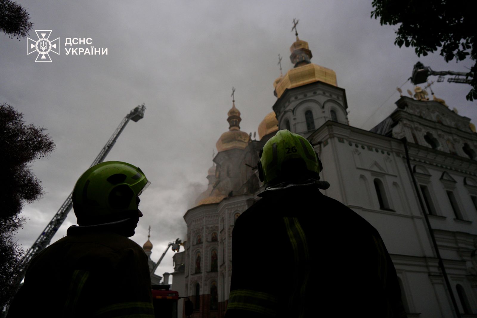 Росія завдала удару по Києво-Печерській лаврі: є серйозні пошкодження. ФОТО Росія завдала удару по Києво-Печерській лаврі: є серйозні пошкодження. ФОТО