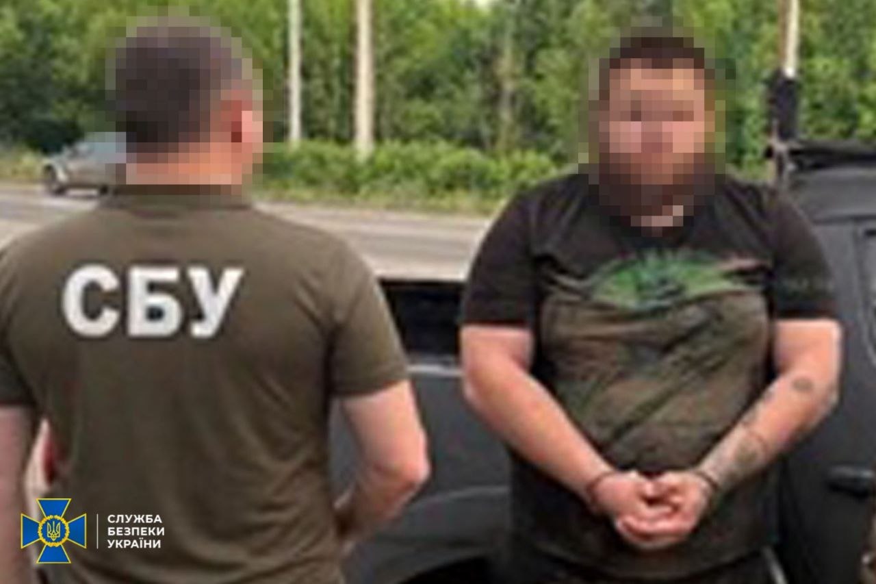 СБУ, ДБР та Нацполіція ліквідували нові спроби налагодити підпільний продаж "трофейної" зброї. ФОТО СБУ, ДБР та Нацполіція ліквідували нові спроби налагодити підпільний продаж "трофейної" зброї. ФОТО
