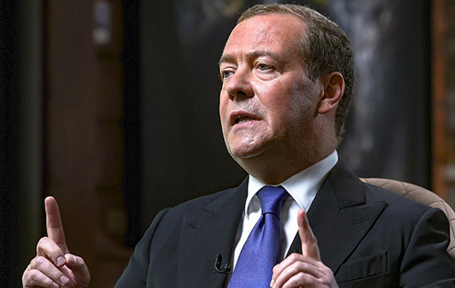 Мєдвєдєв пригрозив, що Фінляндія заплатить за свою русофобію Мєдвєдєв пригрозив, що Фінляндія заплатить за свою русофобію