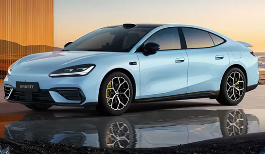 З лідаром та холодильником: Geely представила електричний седан потужністю 578 к.с. З лідаром та холодильником: Geely представила електричний седан потужністю 578 к.с.