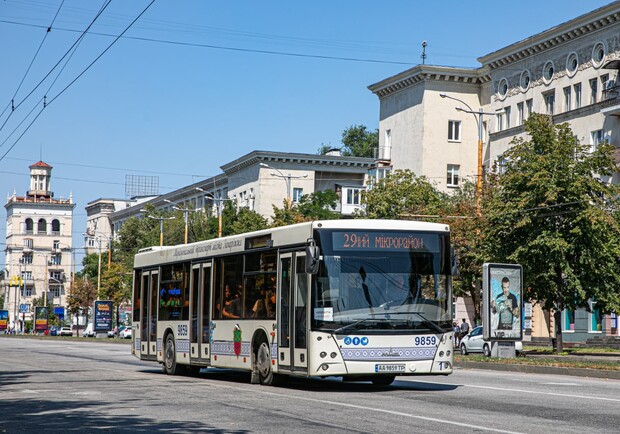 Громадський транспорт у Запоріжжі захистять бронеплівкою, - Федоров Громадський транспорт у Запоріжжі захистять бронеплівкою, - Федоров