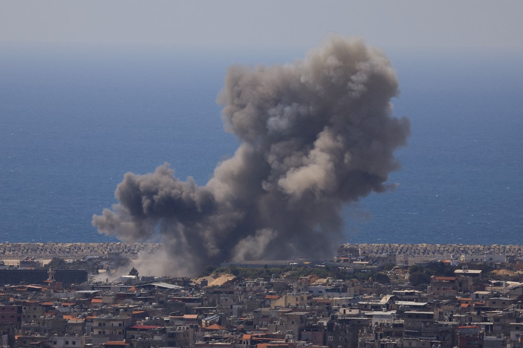 Понад 100 ударів за 10 хвилин: Ізраїль завдав наймасштабнішого удару по "Хезболлі"