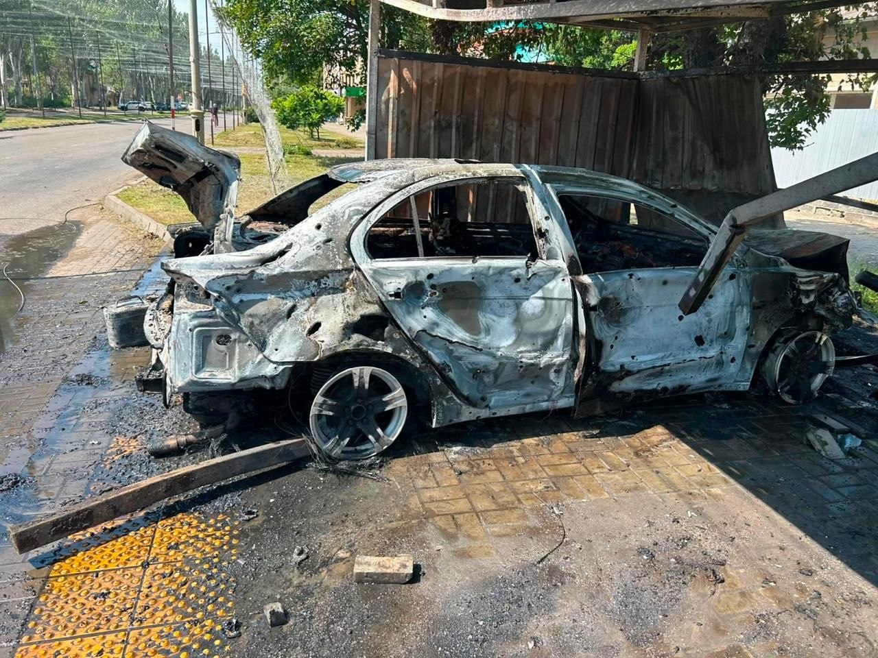 Росіяни скинули на Словʼянськ авіабомби: п’ятеро людей загинули та дев’ятеро поранені Росіяни скинули на Словʼянськ авіабомби: п’ятеро людей загинули та дев’ятеро поранені