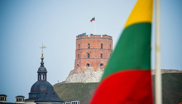 Литва розглядає можливість стягнення з РФ збитків, завданих посольству в Києві Литва розглядає можливість стягнення з РФ збитків, завданих посольству в Києві