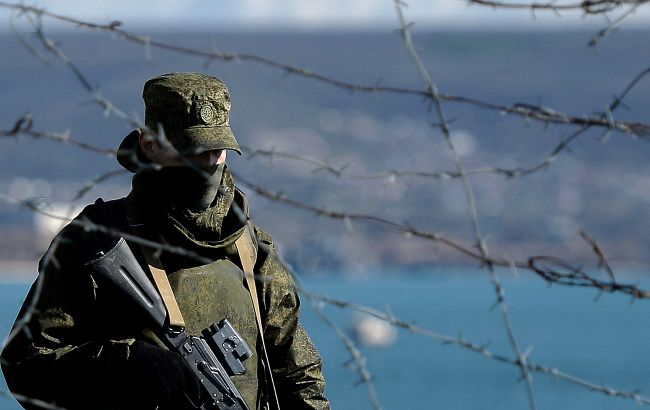 Російський військовий влаштував стрілянину в Криму, є загиблі Російський військовий влаштував стрілянину в Криму, є загиблі