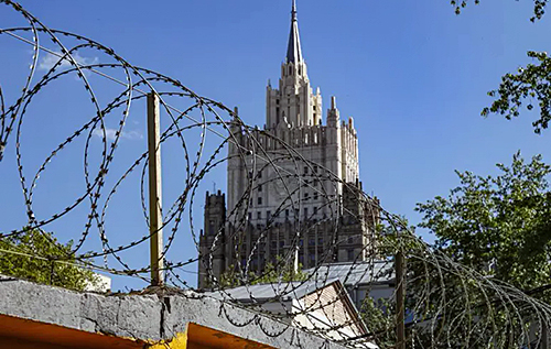 У МЗС РФ зізналися росіянам, що війна проти України триватиме довго У МЗС РФ зізналися росіянам, що війна проти України триватиме довго