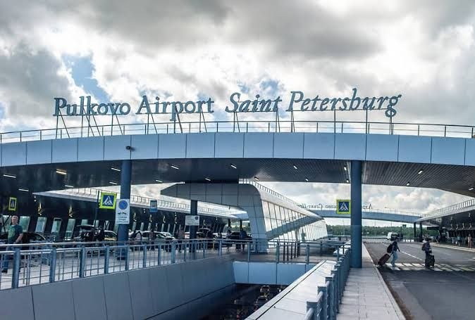 Через загрозу безпілотників росіяни стали рідше літати між Москвою та Петербургом і частіше обирати поїзди — ЗМІ