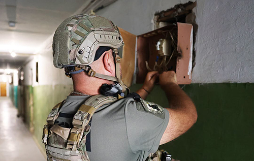 У Миколаєві в електрощитовій багатоповерхівки знайшли гранату У Миколаєві в електрощитовій багатоповерхівки знайшли гранату