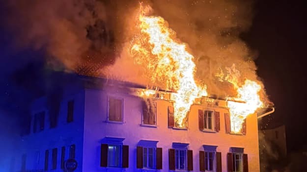 У Швейцарії через дві пожежі 19 людей постраждали, п’ятеро зникли безвісти У Швейцарії через дві пожежі 19 людей постраждали, п’ятеро зникли безвісти