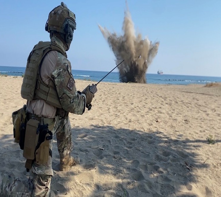 Турецькі військові знищили в Чорному морі кілька підозрілих об’єктів. ФОТО Турецькі військові знищили в Чорному морі кілька підозрілих об’єктів. ФОТО