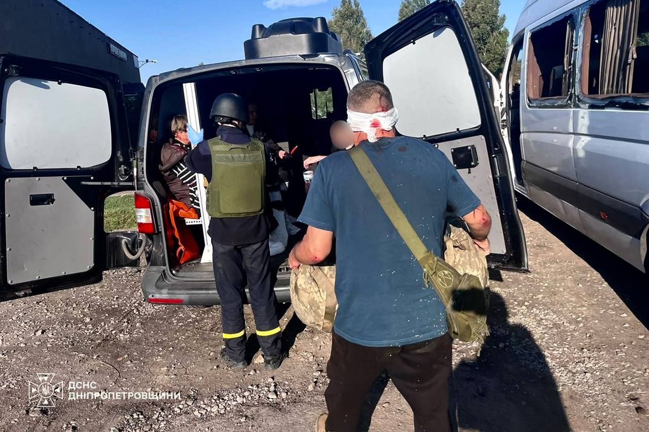 Зеленський: "Коли кожного дня відбуваються такі жорстокі російські вбивства, важливо, щоб санкційні кроки у відповідь на війну були сильними" Зеленський: "Коли кожного дня відбуваються такі жорстокі російські вбивства, важливо, щоб санкційні кроки у відповідь на війну були сильними"