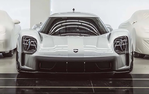 З гоночним двигуном: Porsche планує випуск нового суперкара З гоночним двигуном: Porsche планує випуск нового суперкара