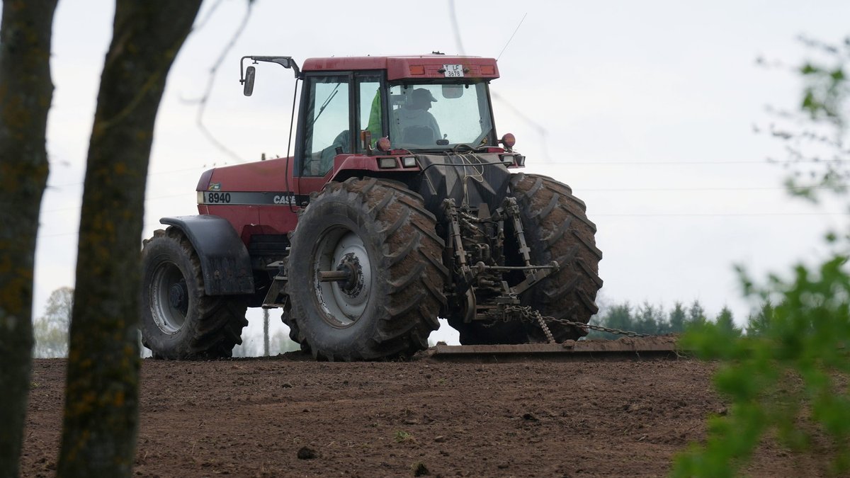 Латвія оголосила надзвичайну ситуацію в сільському господарстві Латвія оголосила надзвичайну ситуацію в сільському господарстві