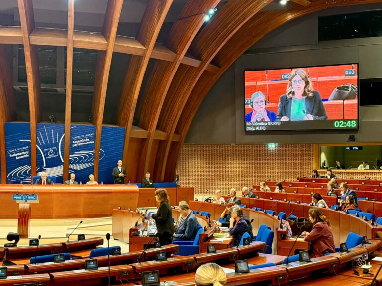 ПАРЄ вимагає від Росії звільнити українських журналістів з полону