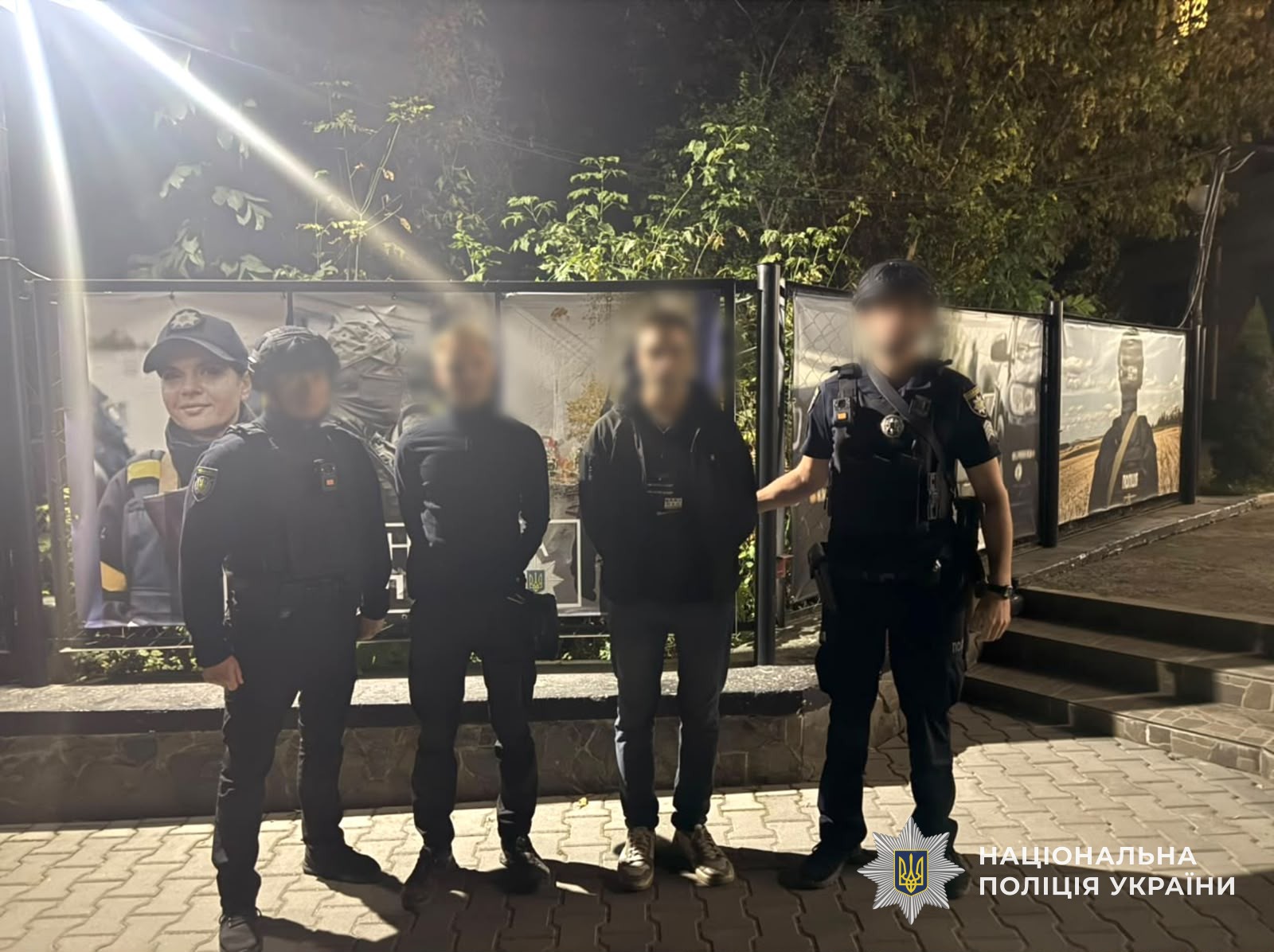 Двоє чоловіків влаштували стрілянину в Ужгороді і намагалися втекти