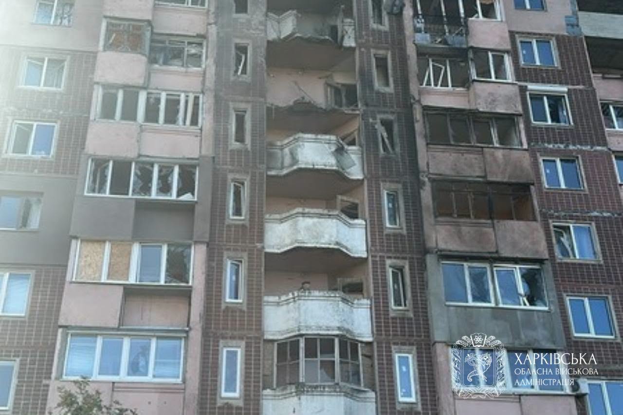 У Харкові росіяни вдарили ще по одній багатоповерхівці, є постраждалі У Харкові росіяни вдарили ще по одній багатоповерхівці, є постраждалі
