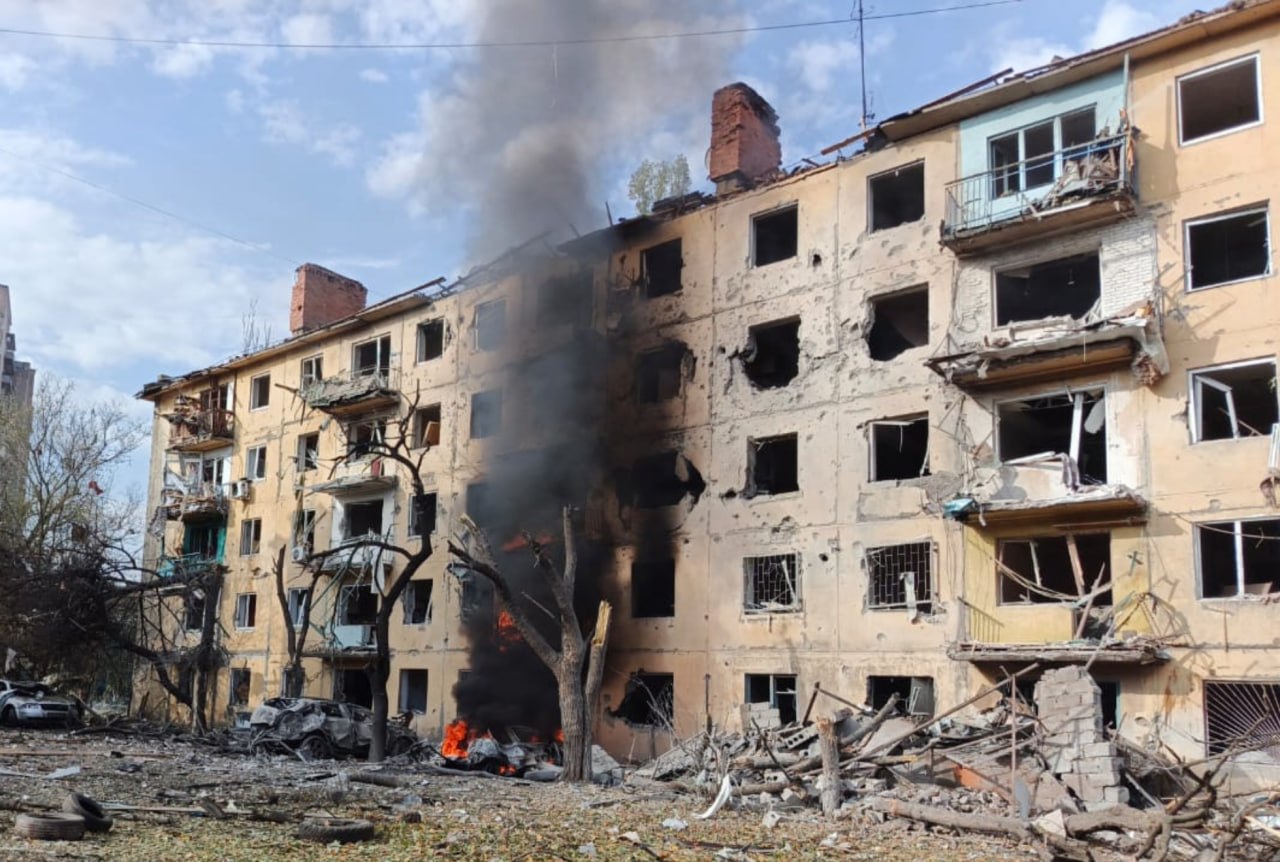 Росіяни обстріляли Краматорськ: троє цивільних загинули, ще двоє поранені Росіяни обстріляли Краматорськ: троє цивільних загинули, ще двоє поранені