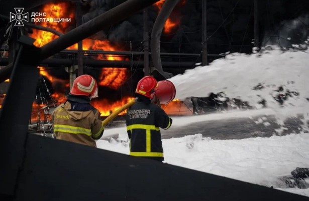 Росія вдарила по ТЕЦ у Києві та Шостці й підстанціях на Дніпропетровщині: без світла майже 280 тисяч родин, - Зеленський