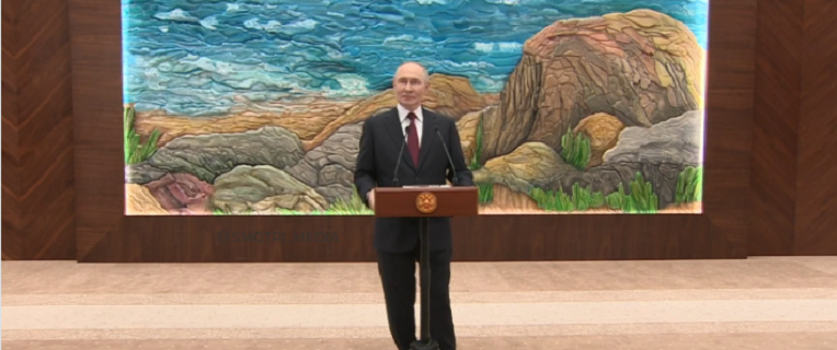 Володар Кремля цинічно заявив, що підписувати документи із керівництвом України немає сенсу, але він все одно хоче домовитися