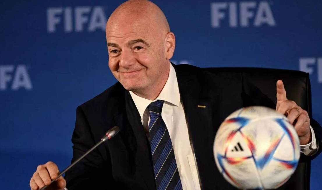 Моральний дегенерат: Сибіга розніс президента ФІФА за плани щодо Росії Моральний дегенерат: Сибіга розніс президента ФІФА за плани щодо Росії