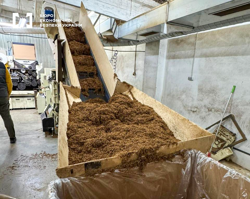 БЕБ викрило найбільше виробництво сигарет від початку своєї діяльності. ФОТО