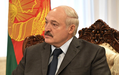 Александру Лукашенко – 66: белорусы в качестве "подарка" планируют провести Марш мира и независимости. В центр Минска стягивают ОМОН