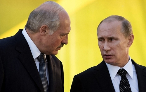 Виталий Портников: Лукашенко сейчас приходится учитывать капризы Путина, а не отвлекаться на украинское раздражение