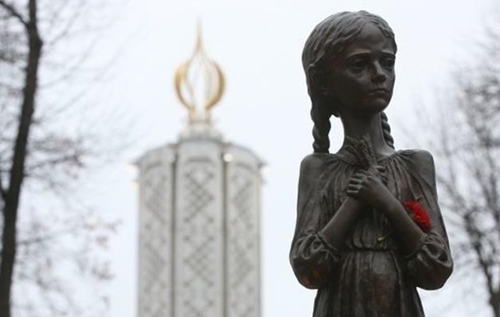 День пам'яті жертв Голодоморів: в Україні згадують загиблих. ВІДЕО