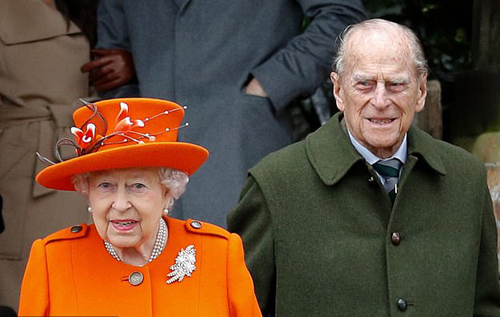 Королева Великобритании с супругом получат вакцину от COVID-19 без льгот в порядке очереди