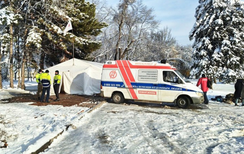 В Одессе вооруженные мажоры избили бездомных. ВИДЕО