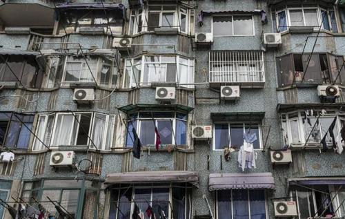 Українців хочуть штрафувати за кондиціонери на фасадах будинків: що потрібно знати
