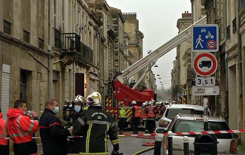 Во Франции прогремел мощный взрыв в жилом доме. Здание полностью разрушено. ФОТО. ВИДЕО