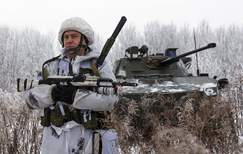 Армия РФ развернет масштабные учения ВДВ в оккупированном Крыму: будут отрабатывать захват объектов "противника"