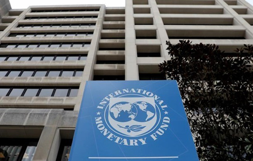 Украина получит в этом году только один транш МВФ, - Fitch