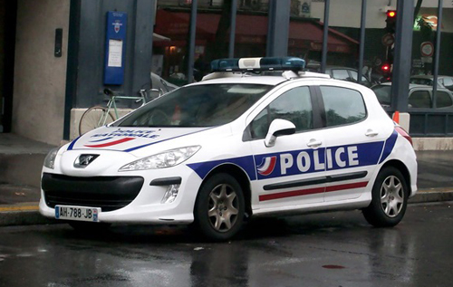Во Франции полиция вместо наркотиков конфисковала сладости
