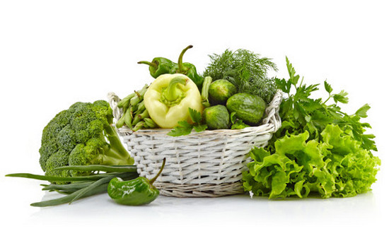 Дієтолог: Чому вкрай необхідно вживати в їжу зелені овочі? 
