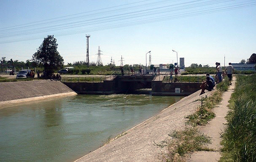 "Крим не може бути забезпечений водою, крім води з Дніпра. Інших варіантів немає", – вченый