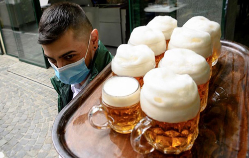 У Харкові комунальники через Prozorro купили дві тисячі літрів пива