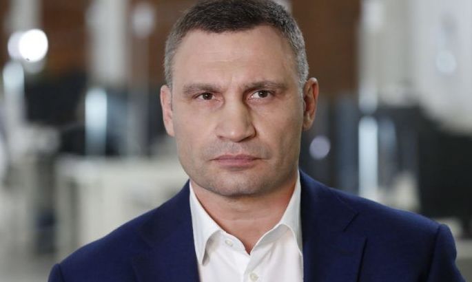Юрий Романенко: Атака клоунов, или Зеленая империя наносит новый удар по Кличко