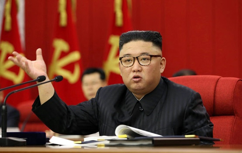 Жители КНДР убиты горем: Ким Чен Ын... выглядит похудевшим