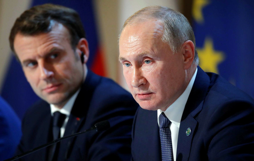 Путин пожаловался Макрону на "деструктивные действия Украины. Макрон напомнил Путину о важности "нормандии"