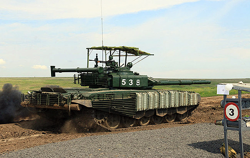 Российские танки на границе с Украиной оснастили козырьком от "Джавелинов". Россия готовится к активным наступательным операциям, – Бутусов