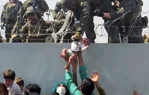 В Пентагоне объяснили, зачем американские военные забрали афганского ребенка. ВИДЕО
