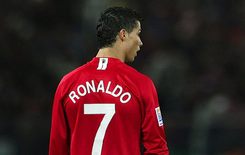 СМИ раскрыли зарплату Криштиану Роналду в "Манчестер Юнайтед"