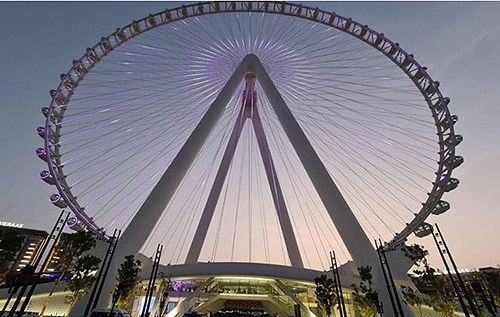 В Дубае строят гигантское колесо обозрения с кабинками для свадеб и вечеринок. ВИДЕО
