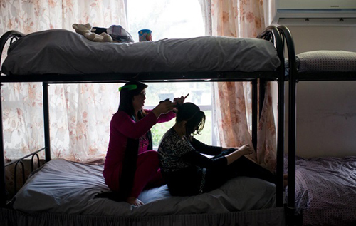 В Афганистане начали закрываться приюты для женщин